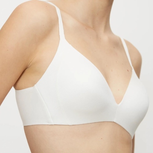 Triumph Body Make-Up Illusion Soft Touch ivory wireless bra