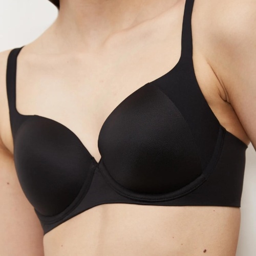 Triumph Body Make-Up Illusion Soft Touch black padded bra