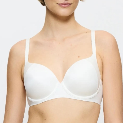 Triumph Body Make-Up Illusion Soft Touch ivory padded bra