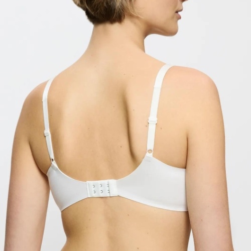 Triumph Body Make-Up Illusion Soft Touch ivory padded bra