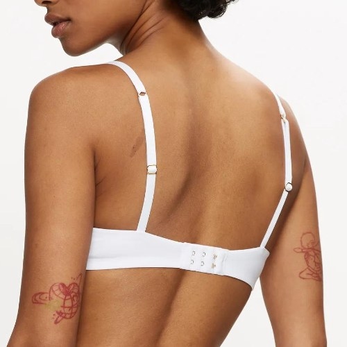 Triumph Body Make-Up Illusion Essentials white padded bra