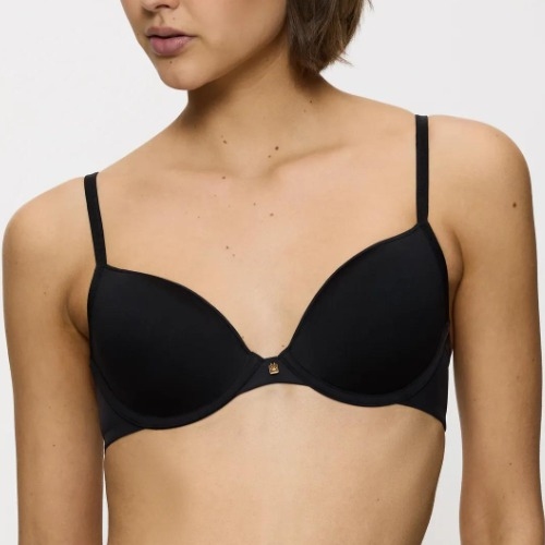 Triumph Body Make-Up Illusion Essentials black padded bra