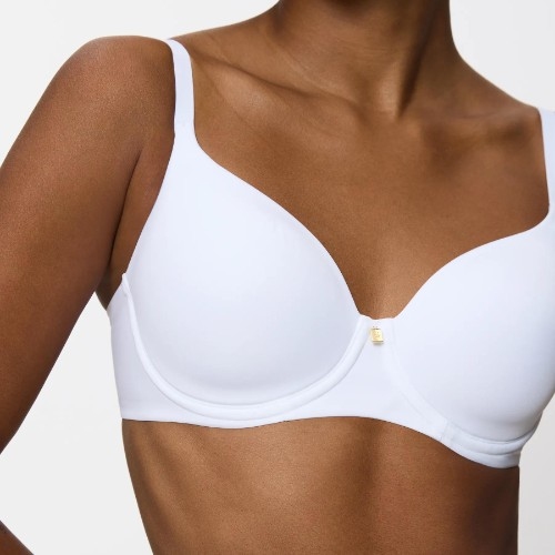 Triumph Body Make-Up Illusion Essentials white padded bra