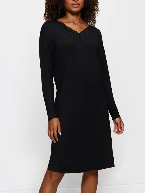 Triumph Timeless Sensuality black nightdress