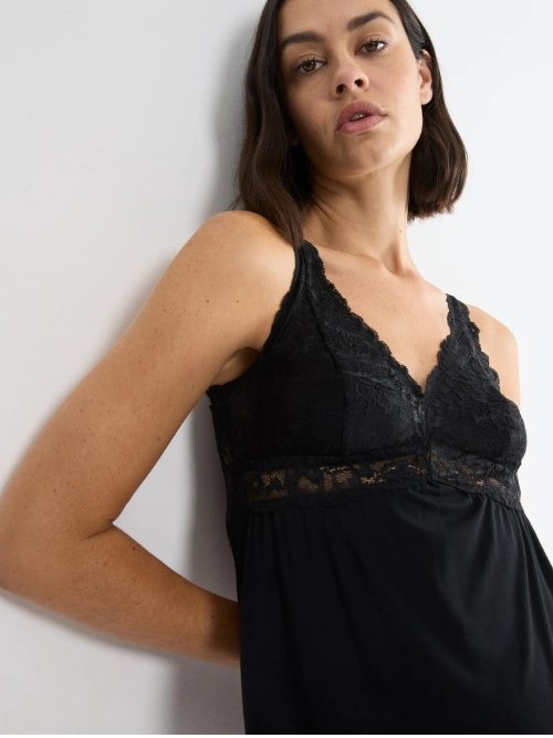 Triumph Timeless Sensuality black slipdress