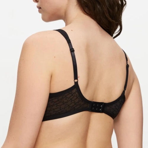 Triumph Signature Sheer black wireless bra