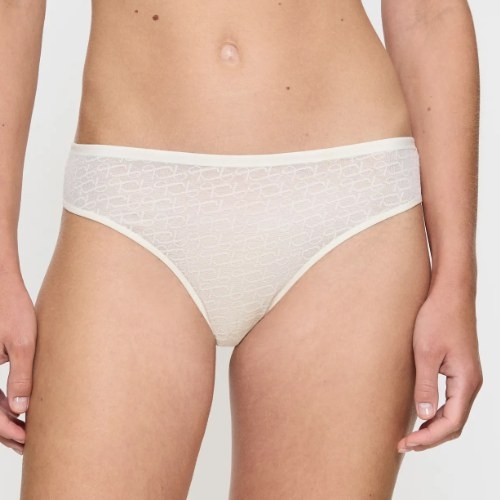 Triumph Signature Sheer off white brief