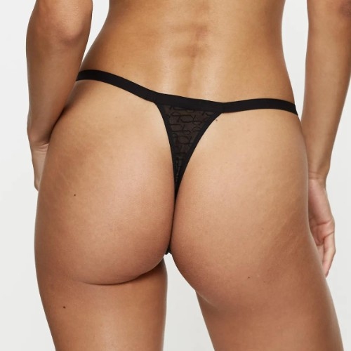 Triumph Signature Sheer black thong