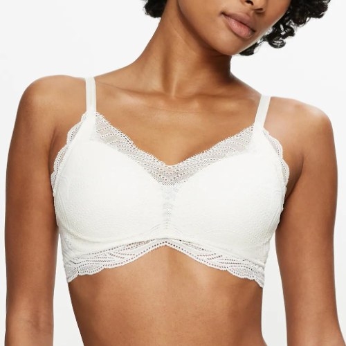 Triumph Lift Smart white push up bra