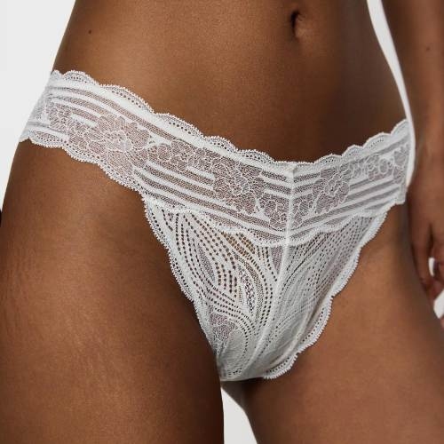 Triumph Lift Smart white brazilian