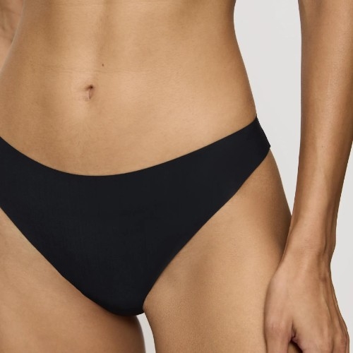 Triumph Pretty Micro black thong