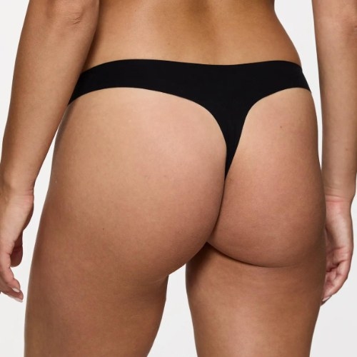 Triumph Smart Invisible black thong