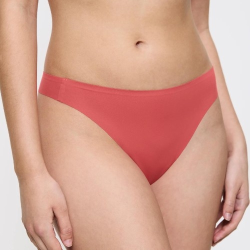 Triumph Smart Invisible red thong