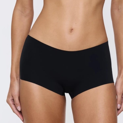 Triumph Smart Invisible black short