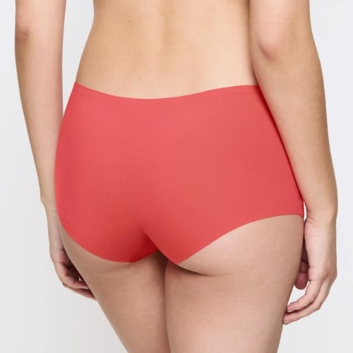 Triumph Smart Invisible red short