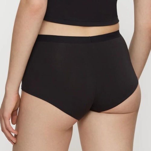 Triumph Smart Natural black short