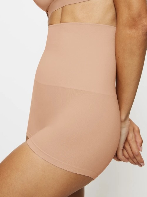 Triumph Soft Sculpt beige short