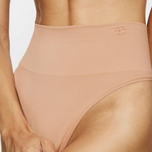 Triumph Soft Sculpt beige thong