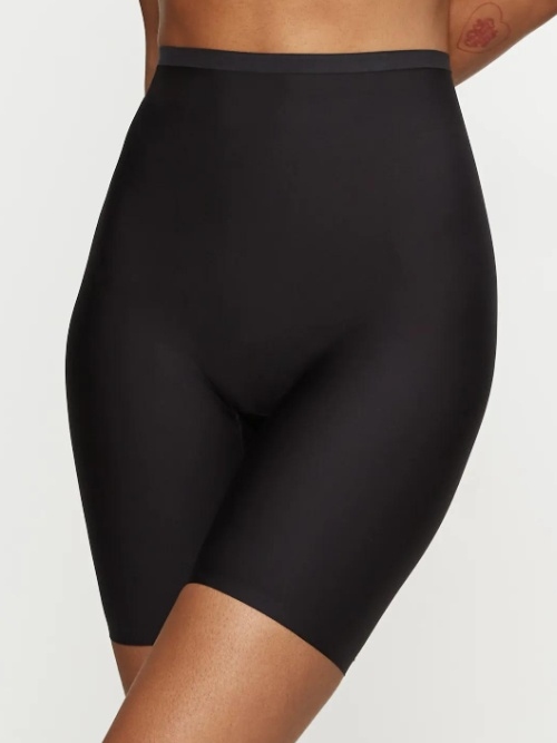 Triumph Shape Smart black short