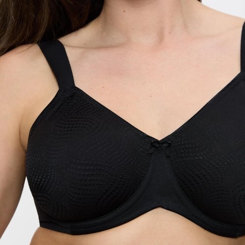 Triumph Essential Minimizer black padded bra