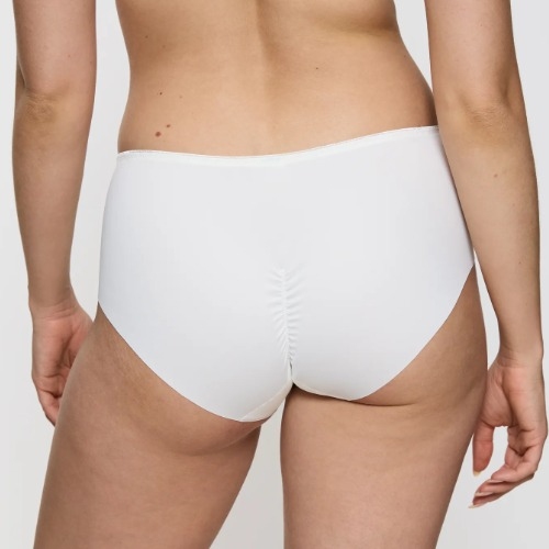 Triumph Essential Minimizer ivory brief