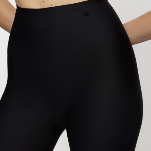 Triumph Medium Shaping Series skin short