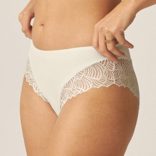 Naturana Everyday off white brief