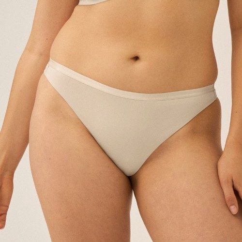Naturana Everyday beige thong