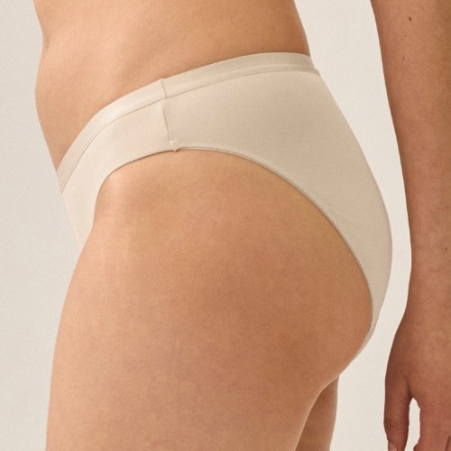 Naturana Everyday beige brief
