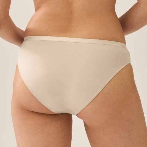 Naturana Everyday beige brief