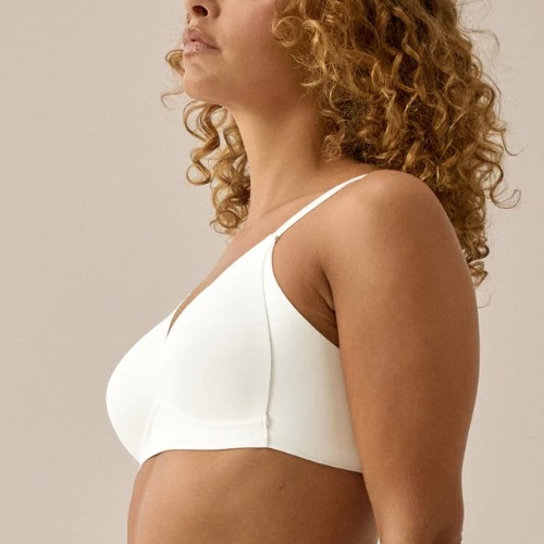 Naturana Side smoother white wireless bra