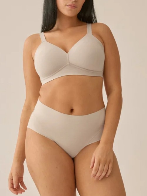 Naturana Side smoother beige wireless bra