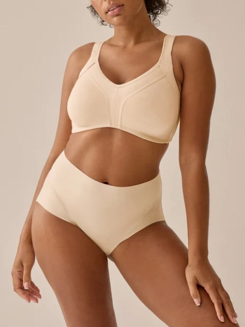 Naturana Heritage beige wireless bra