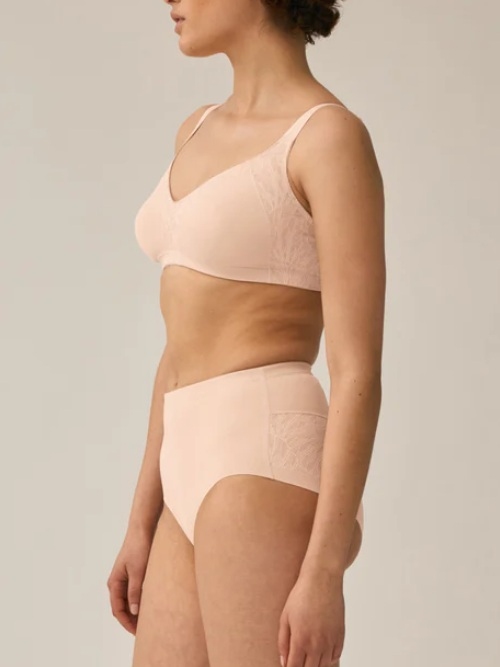 Naturana Minimizer beige wireless bra