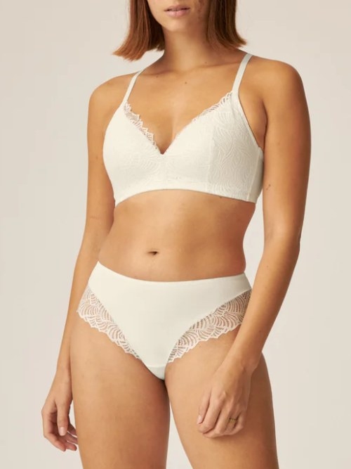 Naturana Everyday off white wireless bra