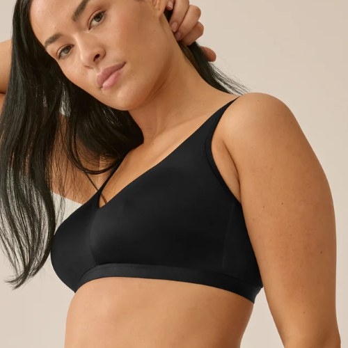 Naturana Minimizer black wireless bra