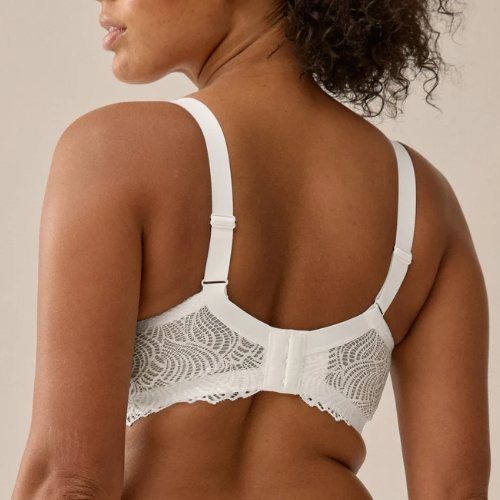 Naturana Everyday off white padded bra