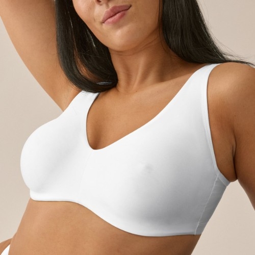 Naturana Everyday white wireless bra