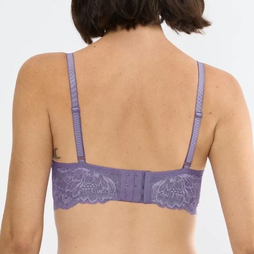 Triumph Amourette Charm violet padded bra
