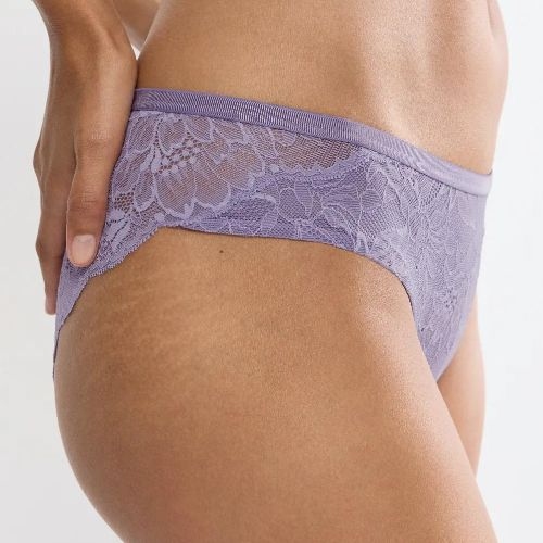 Triumph Amourette Charm violet brazilian
