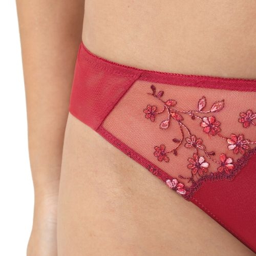 Mey Delightful red brazilian