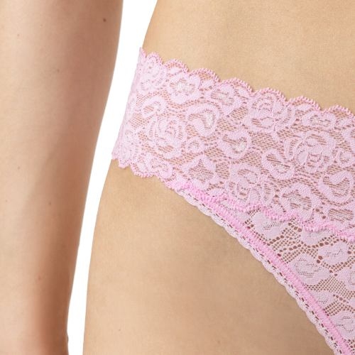 Mey Lingerie Savage Lace pink thong