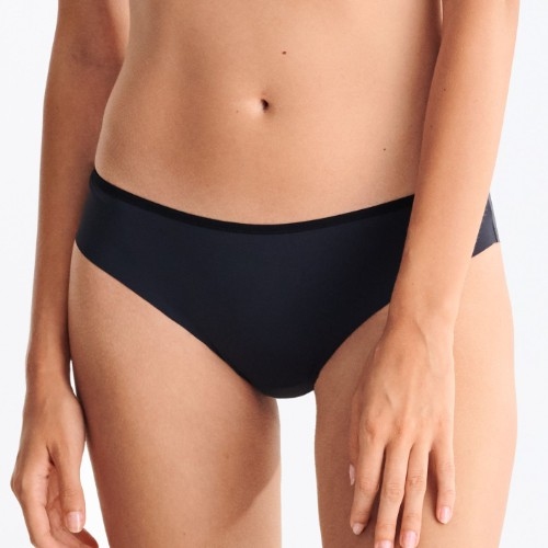 Lisca Sophia black brazilian