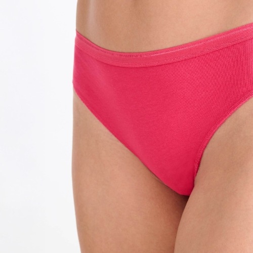 Lisca Happyday raspberry thong