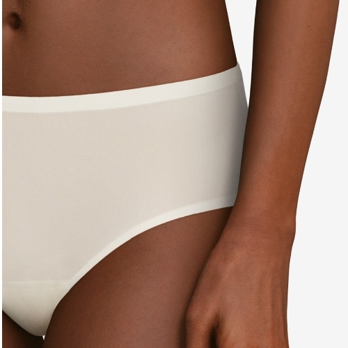 Chantelle SoftStretch ivory short