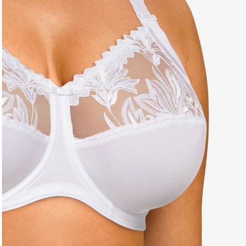 Chantelle Amazone white non-padded bra