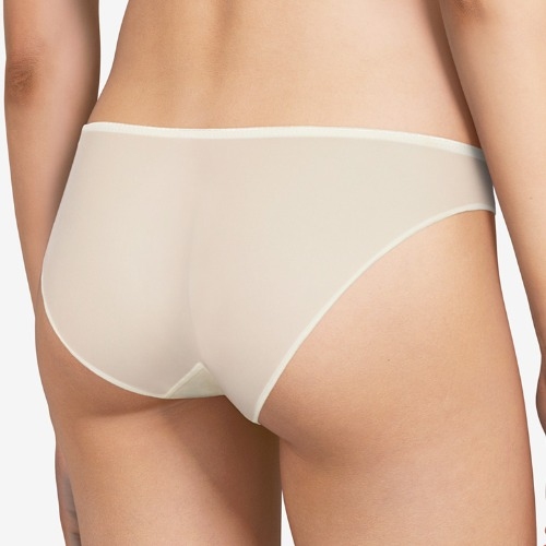 Chantelle Champ Elysees ivory brief
