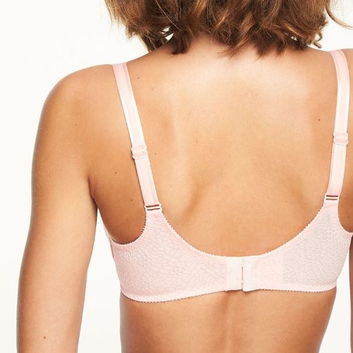 Chantelle Magnifique baby pink non-padded bra