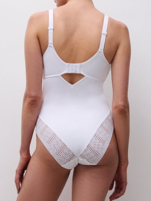 Chantelle  white body