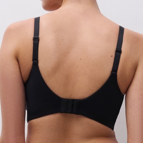 Chantelle Easy Support black wireless bra